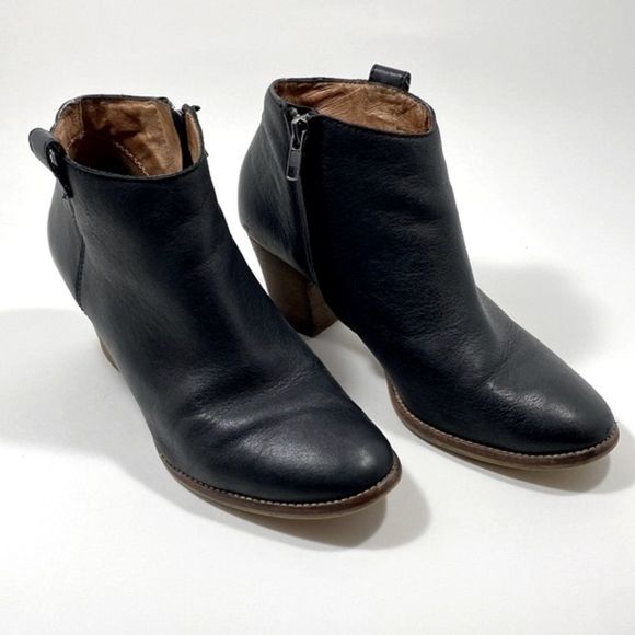 Madewell Shoes - Madewell Billie Boots Size 8. Black Leather Upper Ankle Booties Style# E0191